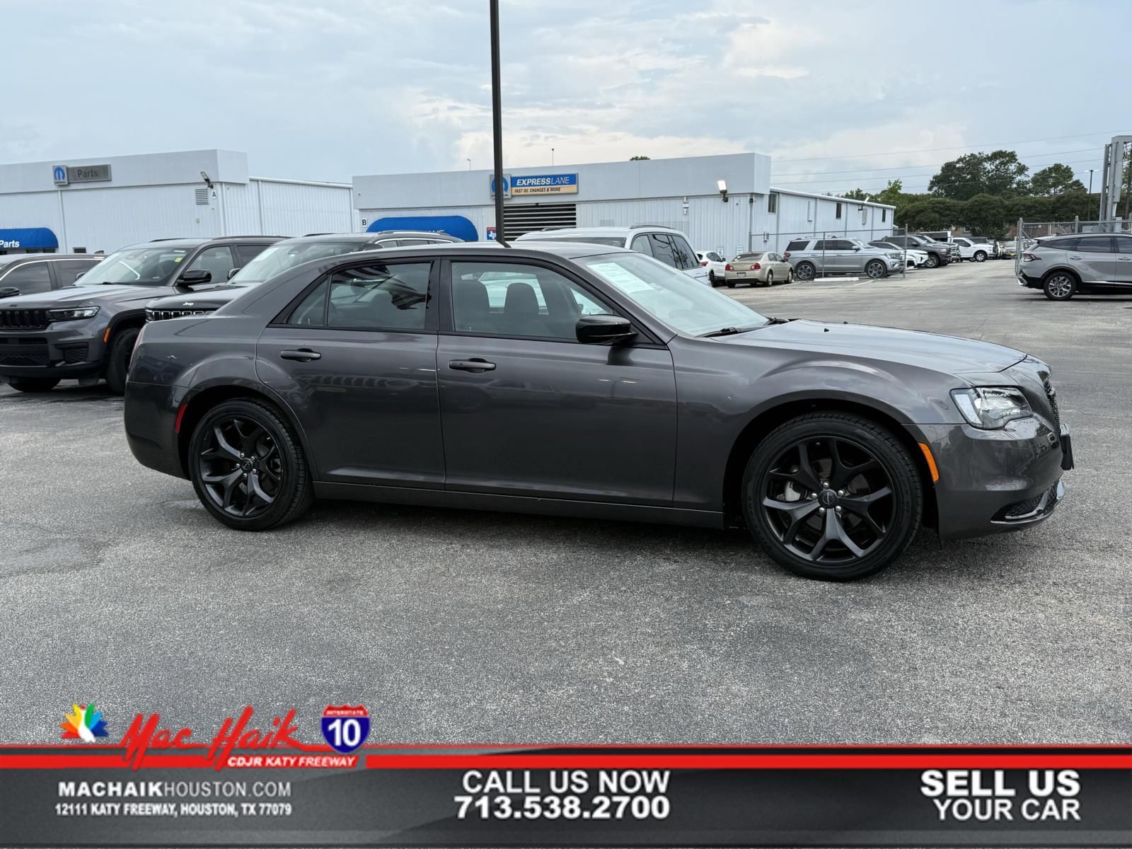 Used 2023 Chrysler 300