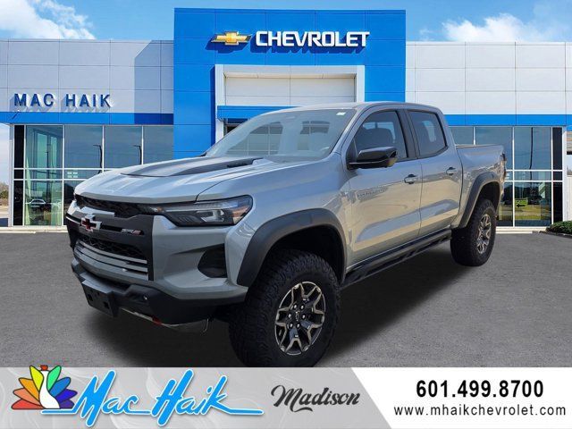 Used 2025 Chevrolet Colorado