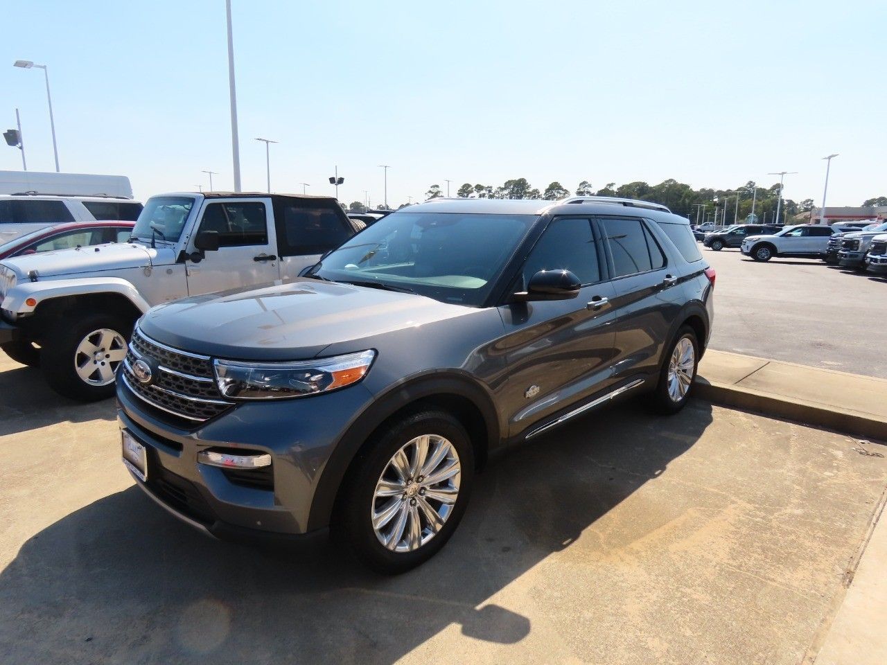 Used 2024 Ford Explorer