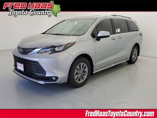 New 2025 Toyota Sienna
