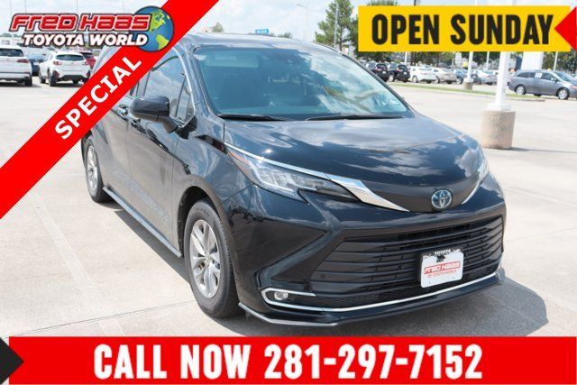 Used 2022 Toyota Sienna