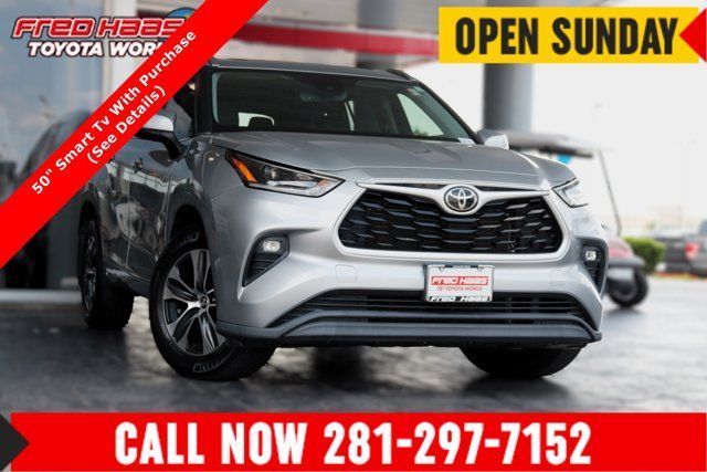 Used 2021 Toyota Highlander