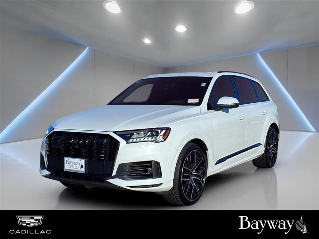 Used 2023 Audi Q7