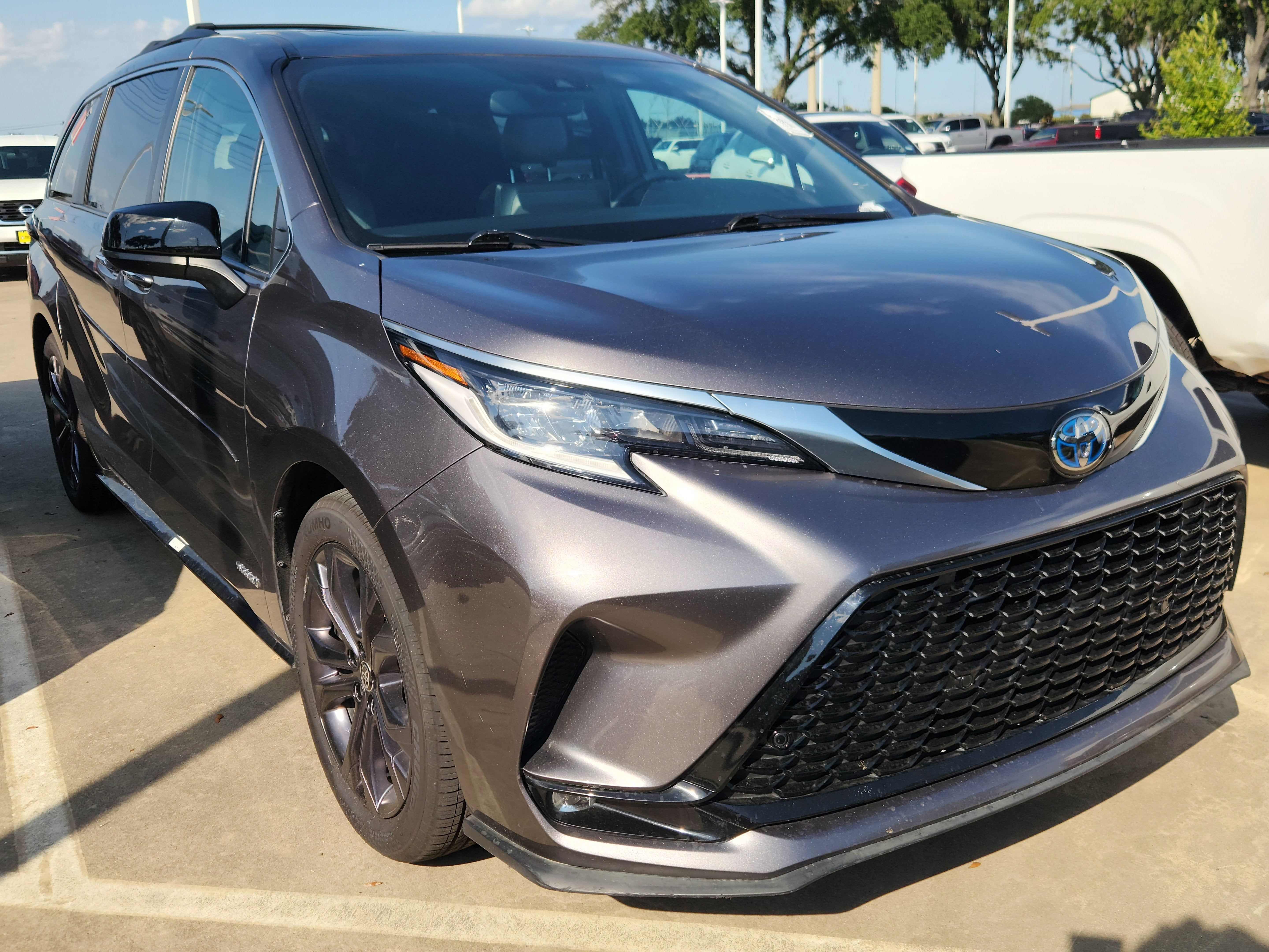 Used 2021 Toyota Sienna