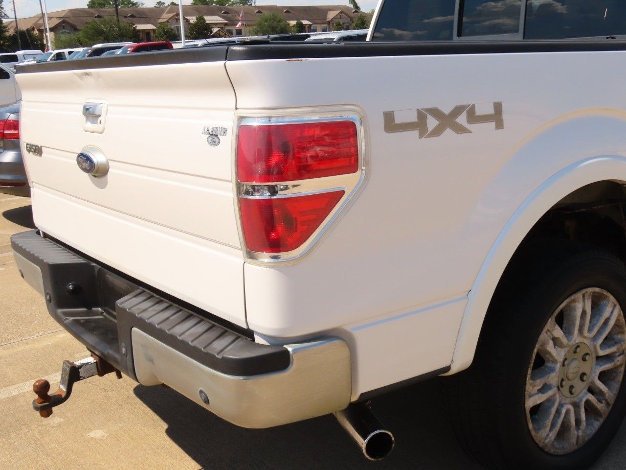 2011 Ford F-150 Lariat photo 10