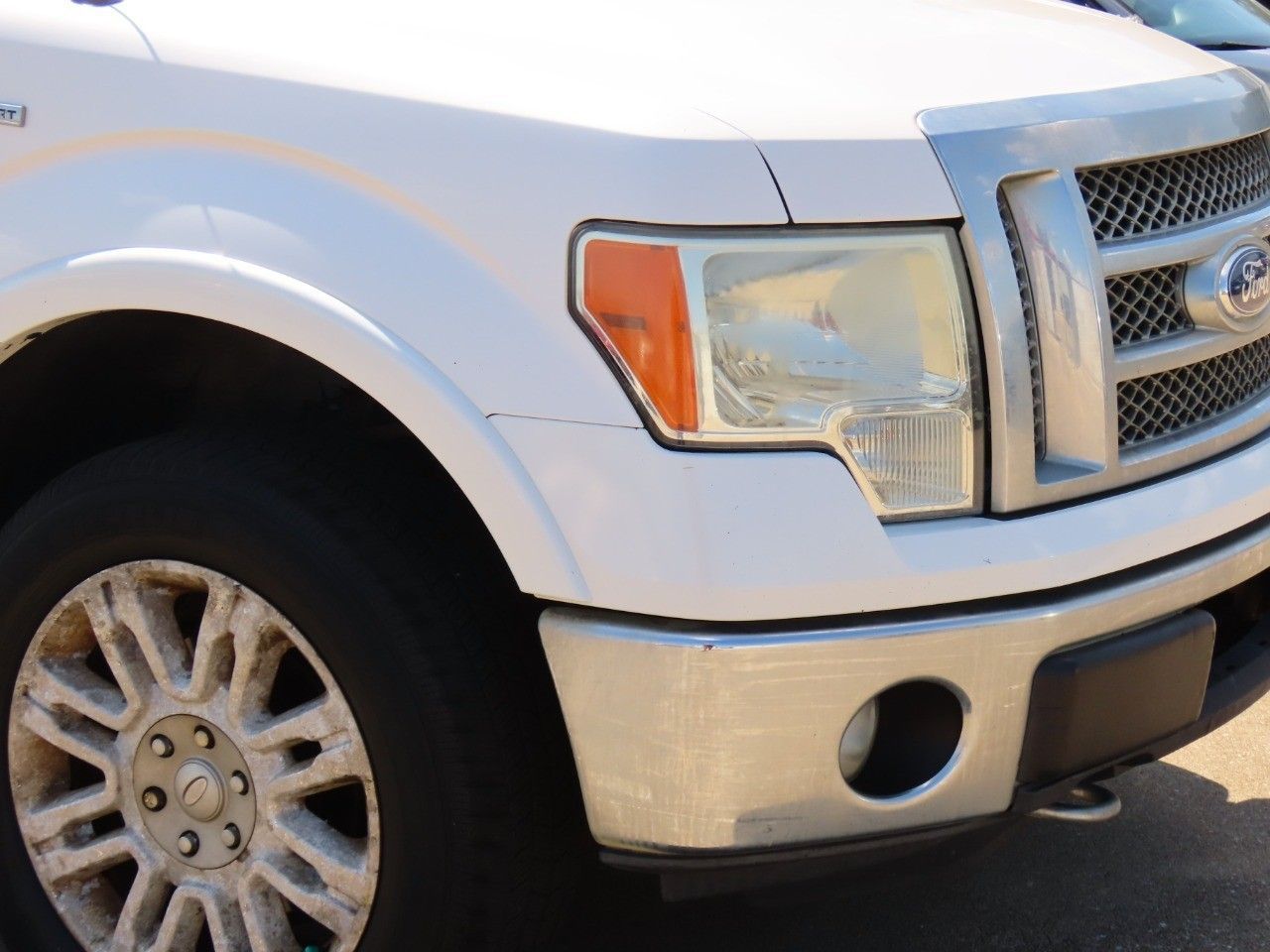 2011 Ford F-150 Lariat photo 5
