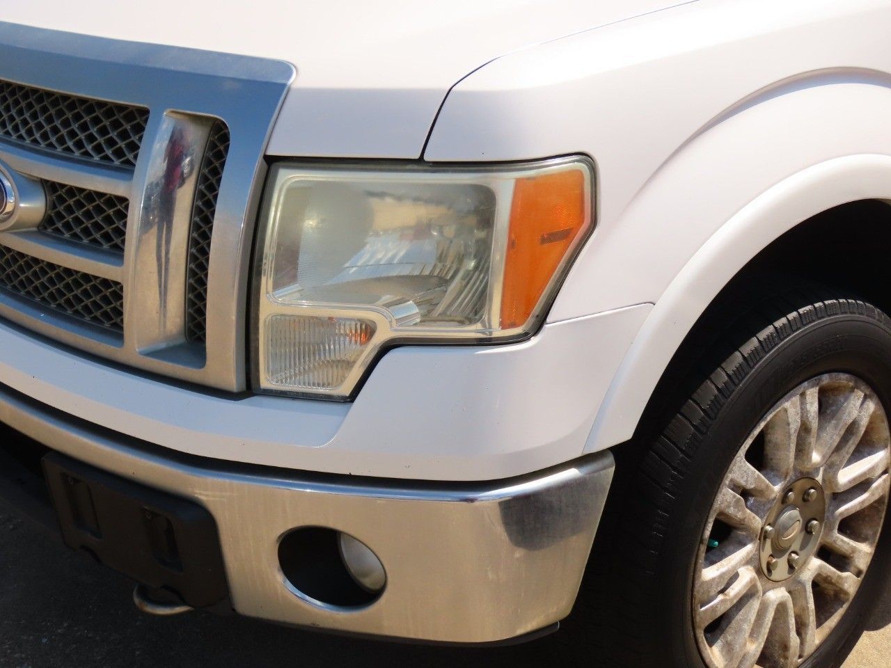 2011 Ford F-150 Lariat photo 3