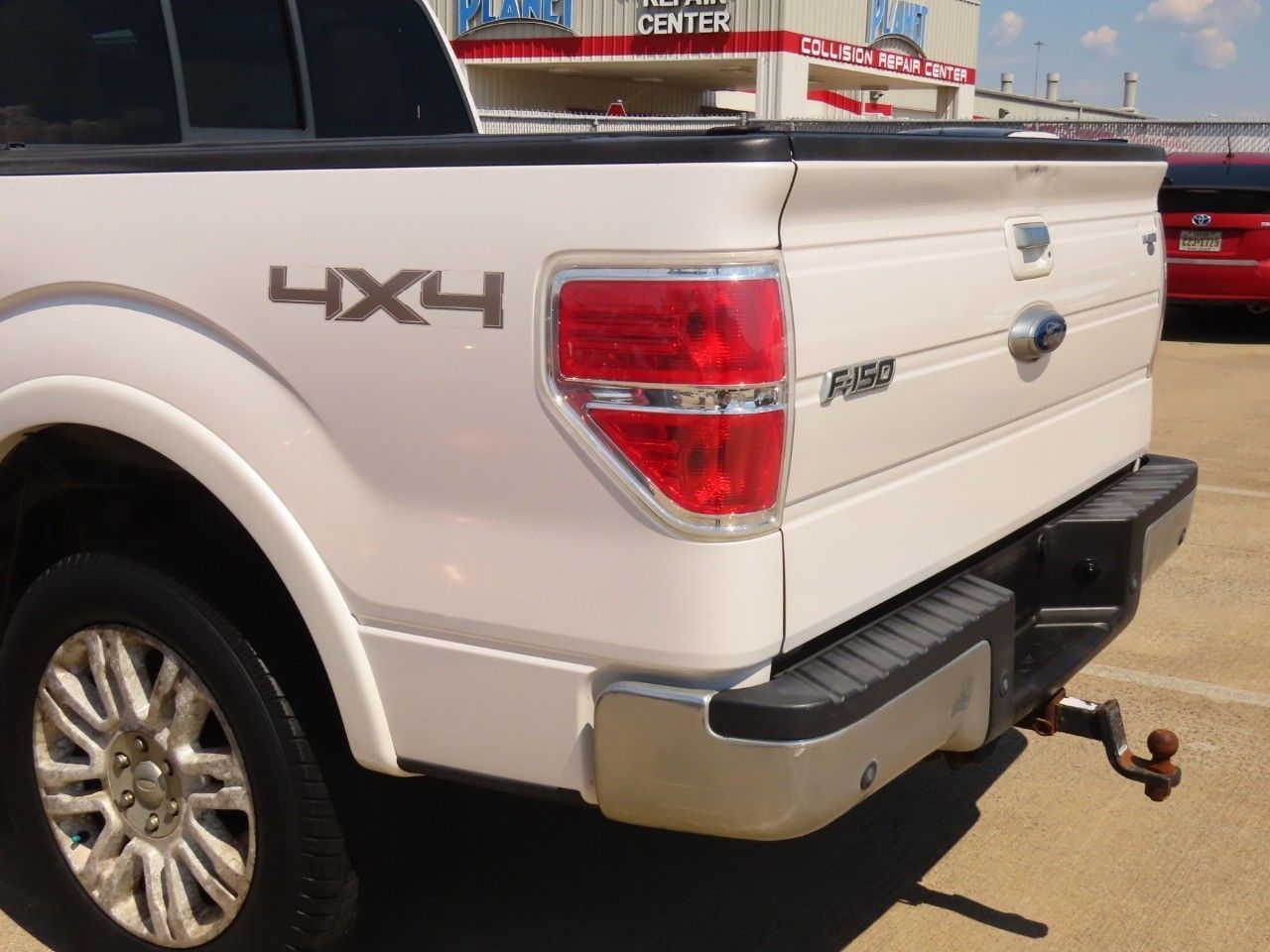2011 Ford F-150 Lariat photo 13