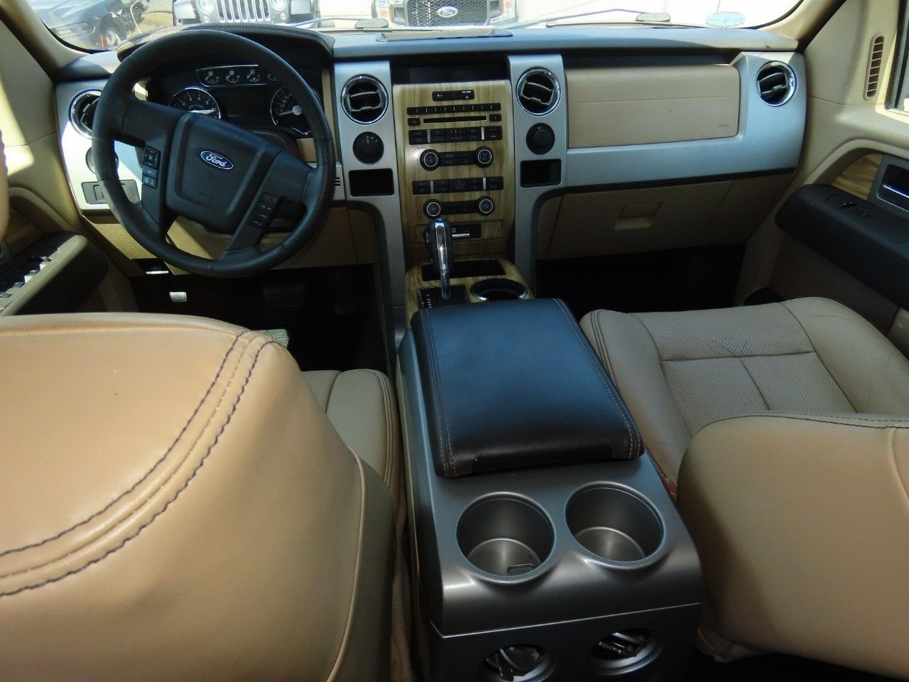 2011 Ford F-150 Lariat photo 21