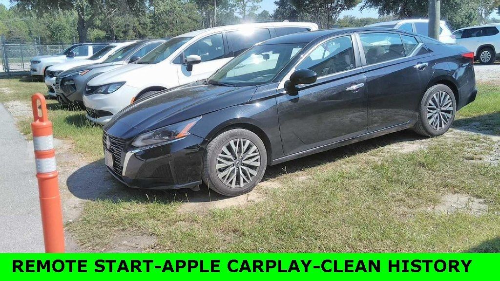 Used 2023 Nissan Altima