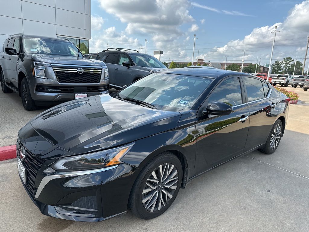 Used 2023 Nissan Altima