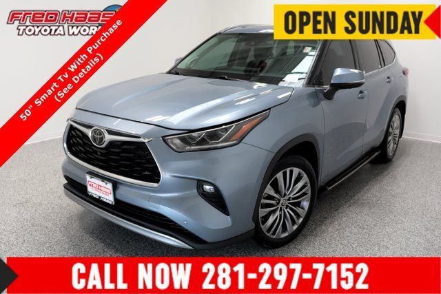 Used 2021 Toyota Highlander