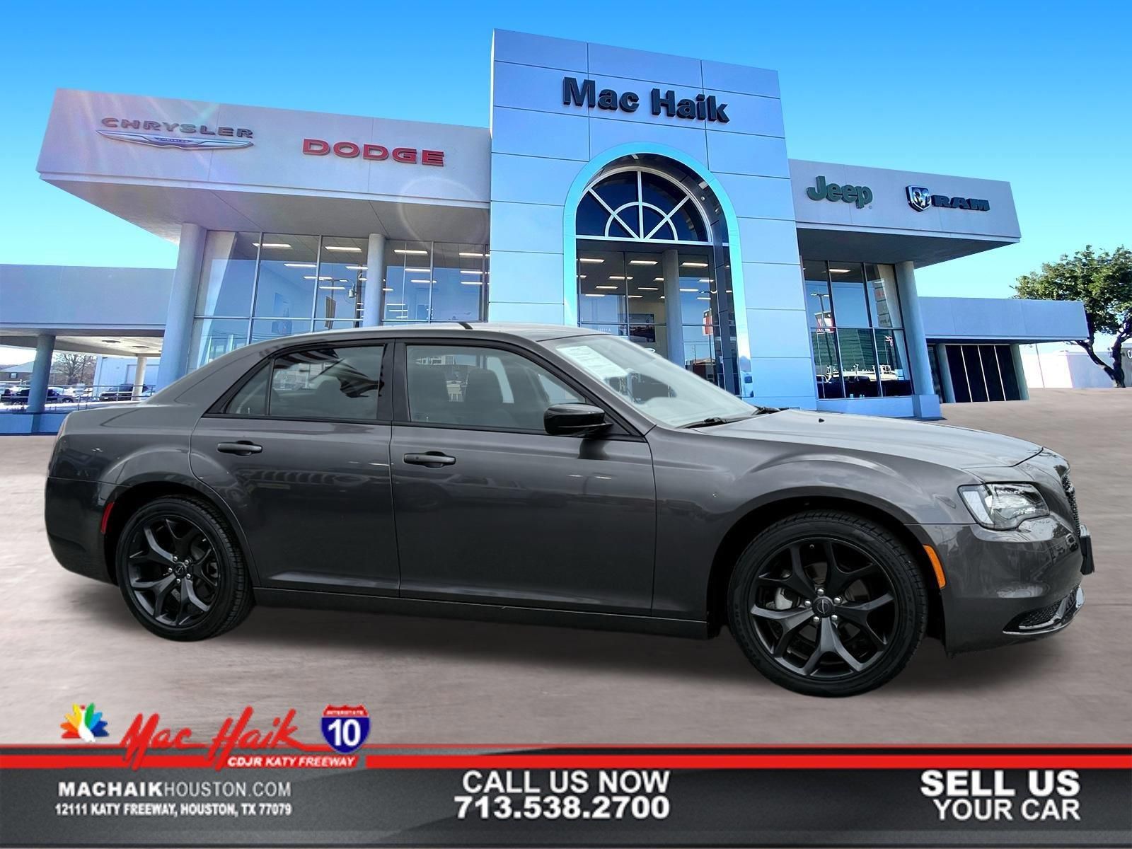 Used 2023 Chrysler 300