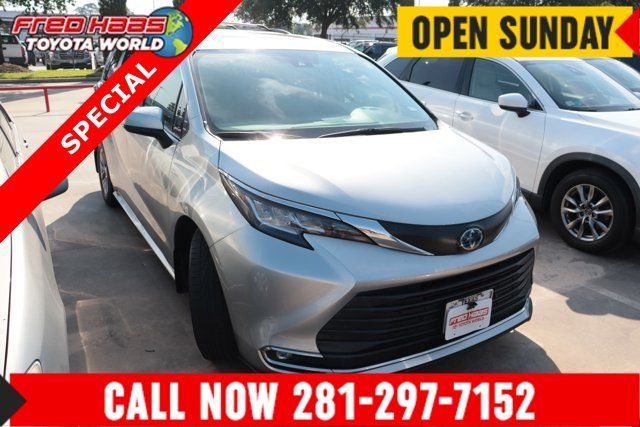 Used 2022 Toyota Sienna