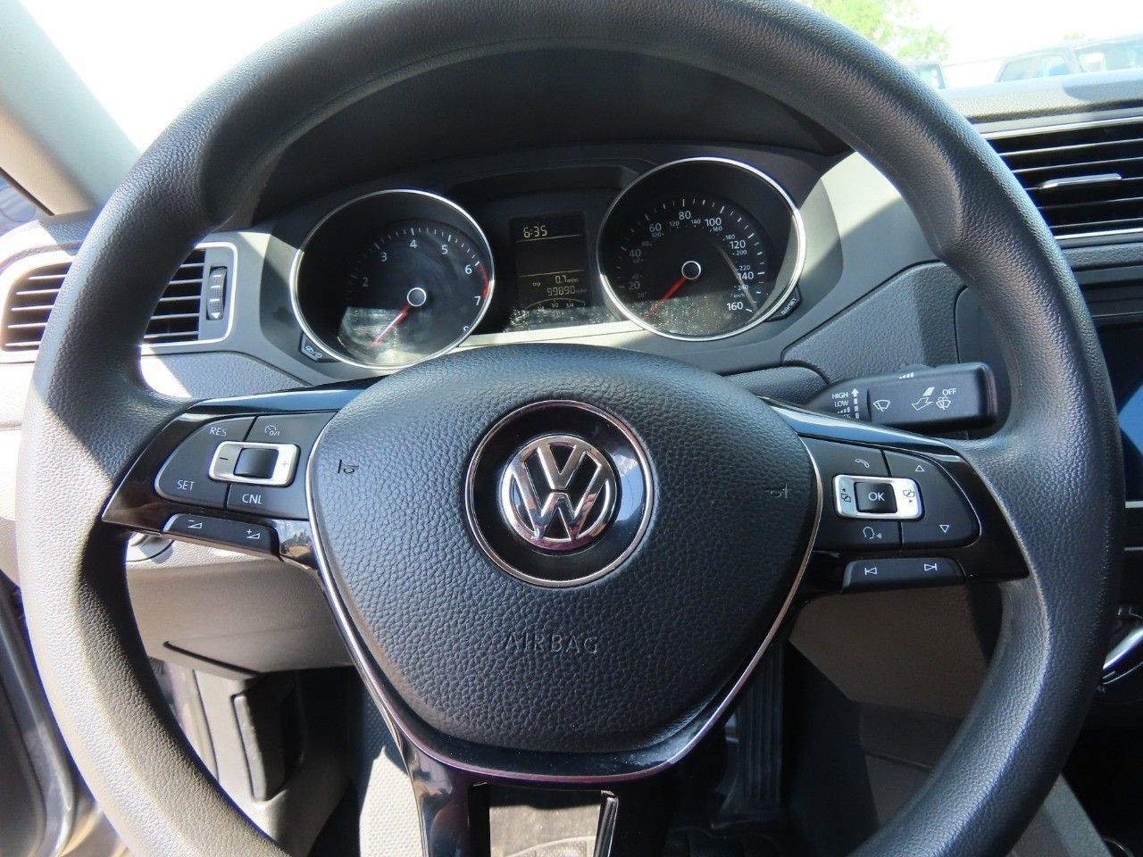 2015 Volkswagen Jetta SE Sport photo 18