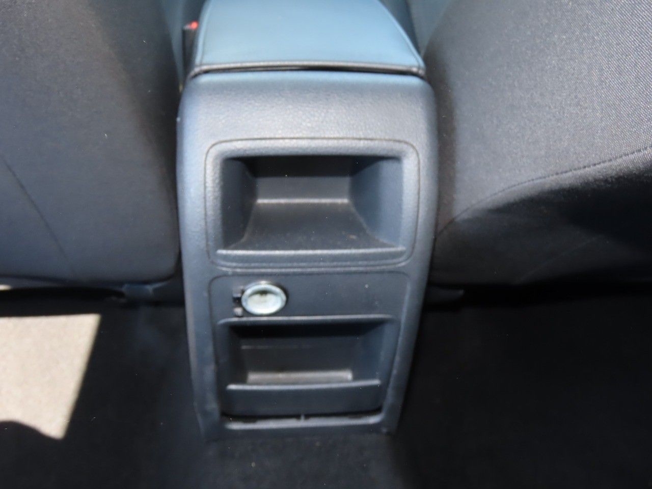 2015 Volkswagen Jetta SE Sport photo 12