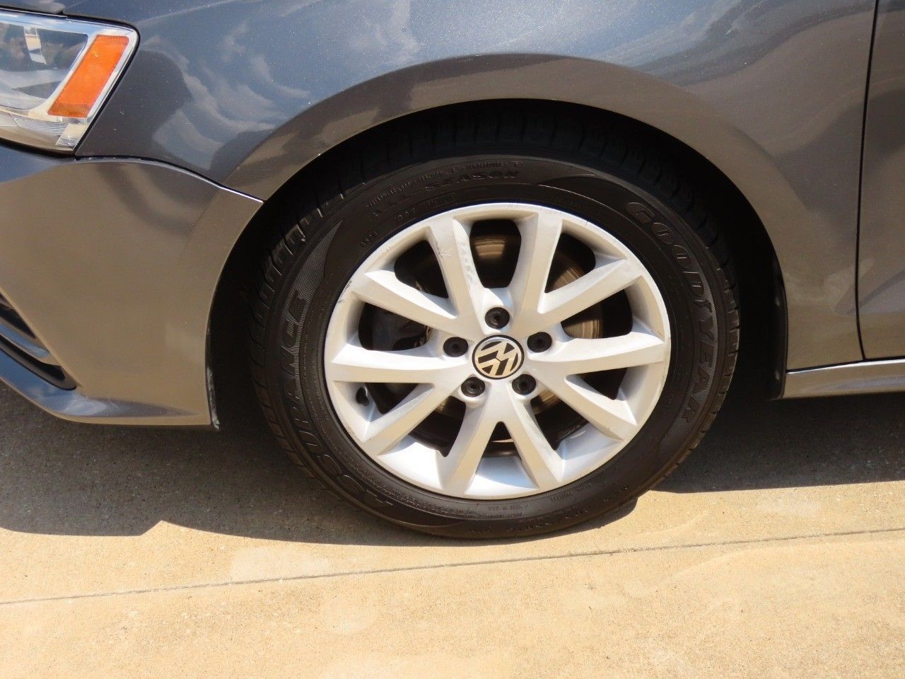 2015 Volkswagen Jetta SE Sport photo 4