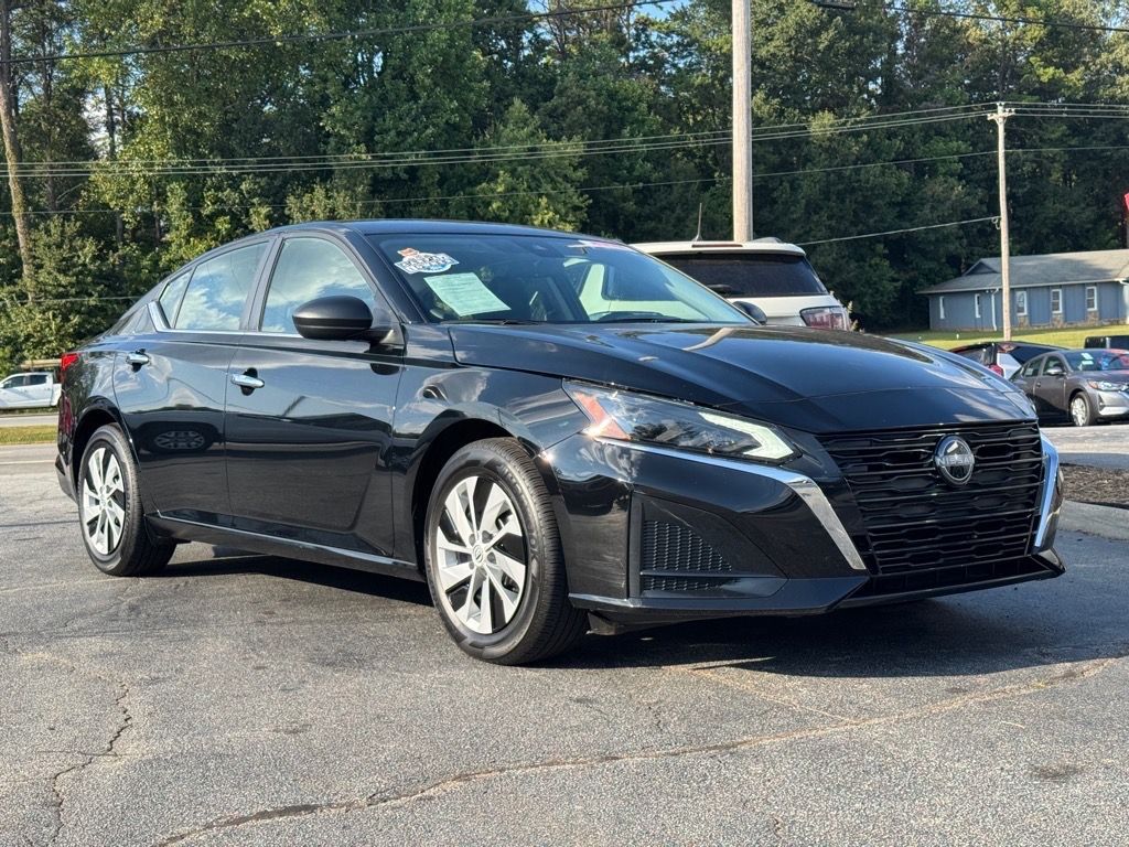 Used 2024 Nissan Altima