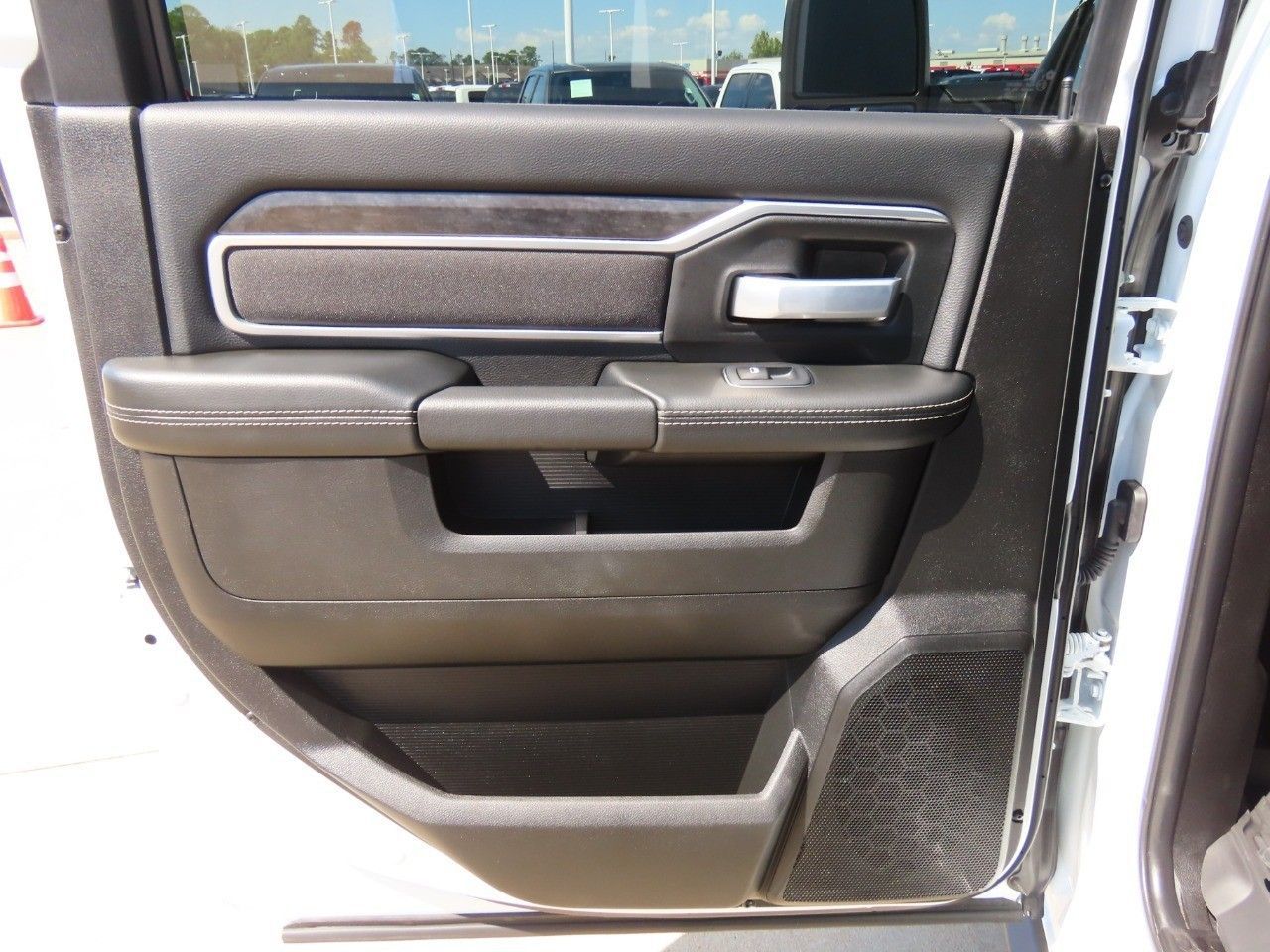 2024 Ram 3500 Big Horn photo 17