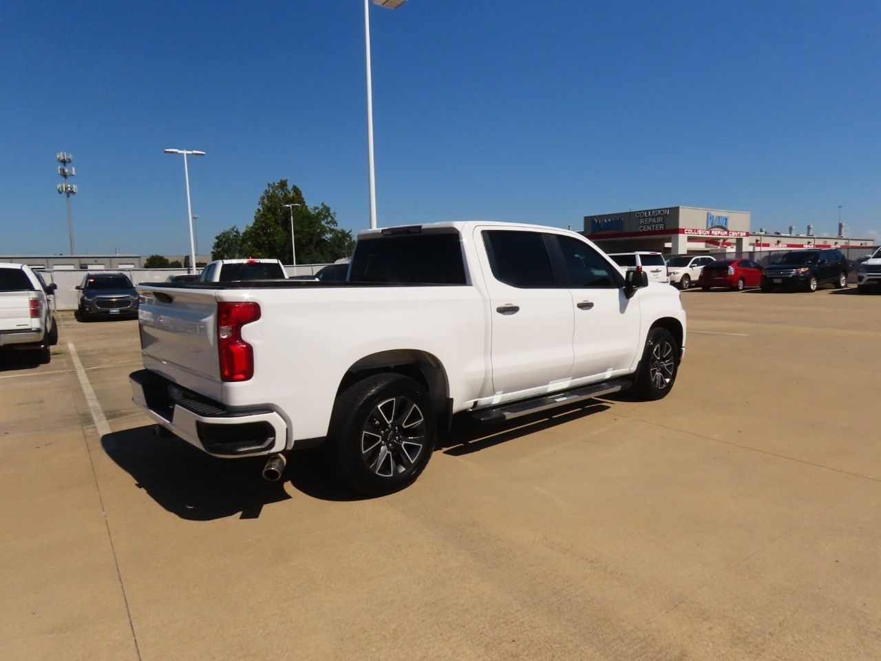 2020 Chevrolet Silverado 1500 Custom photo 8