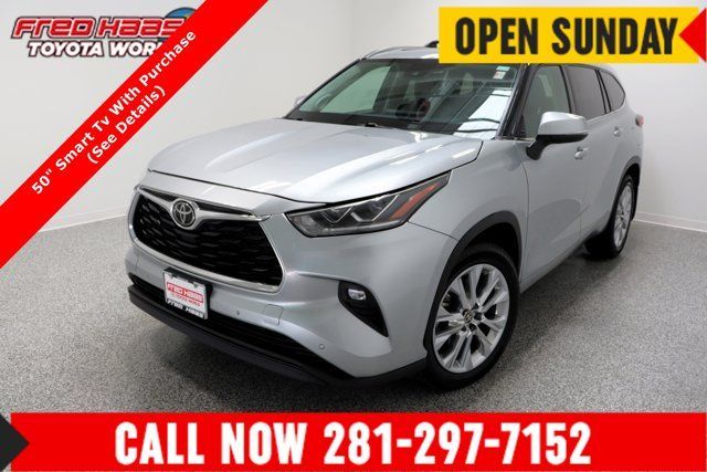 Used 2021 Toyota Highlander