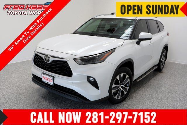 Used 2025 Toyota Highlander