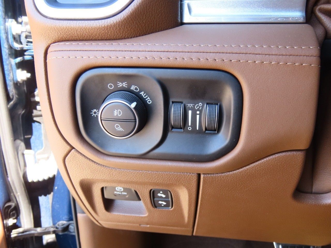 2023 Ram 1500 Longhorn photo 24