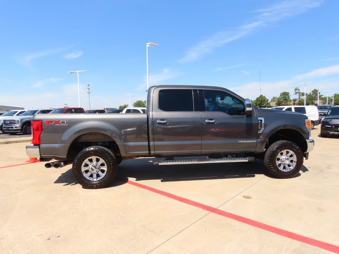 2017 Ford F-250 XLT photo 8