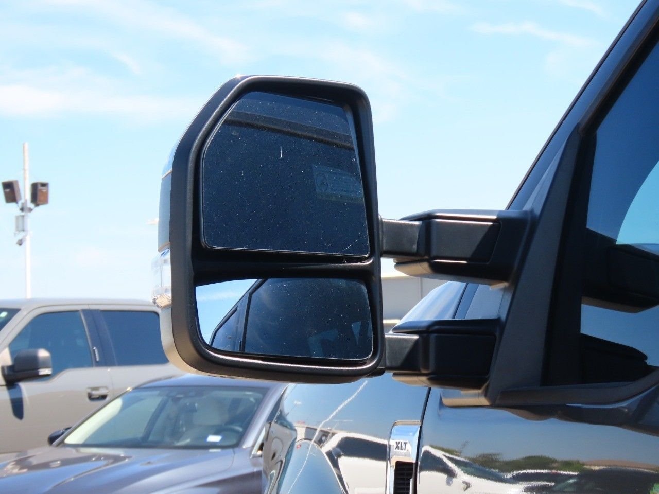 2017 Ford F-250 XLT photo 16