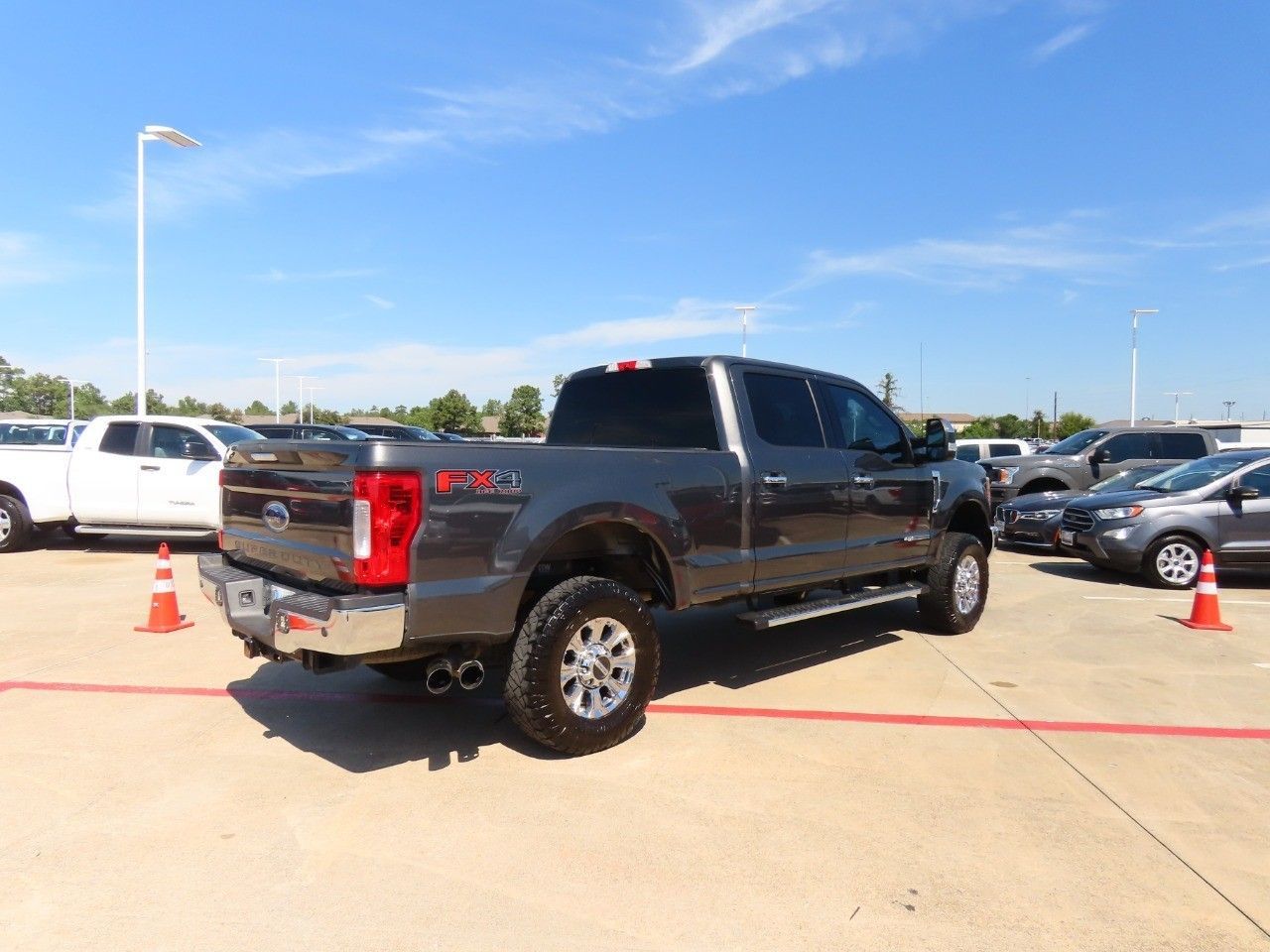 2017 Ford F-250 XLT photo 9