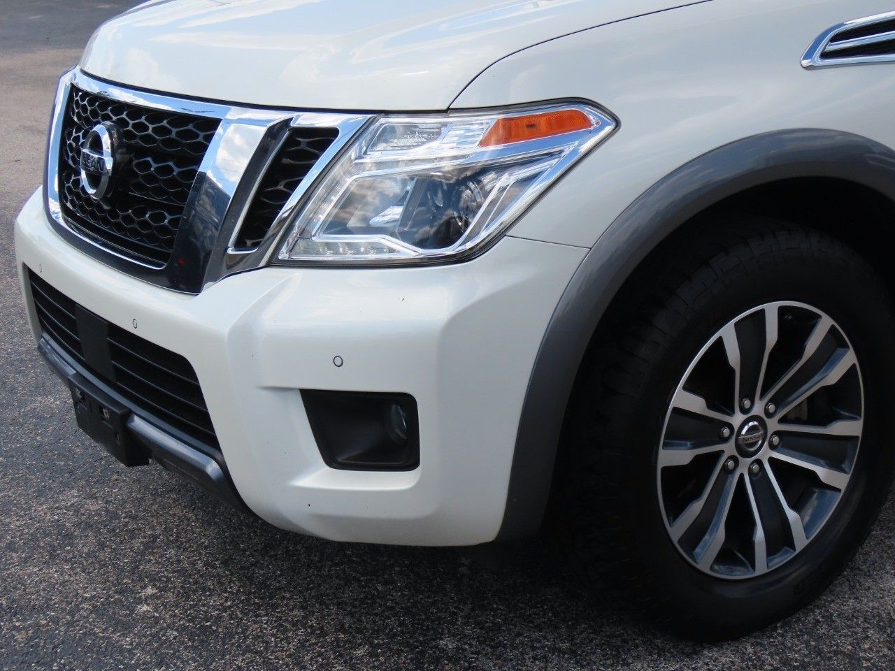 2019 Nissan Armada SL photo 2