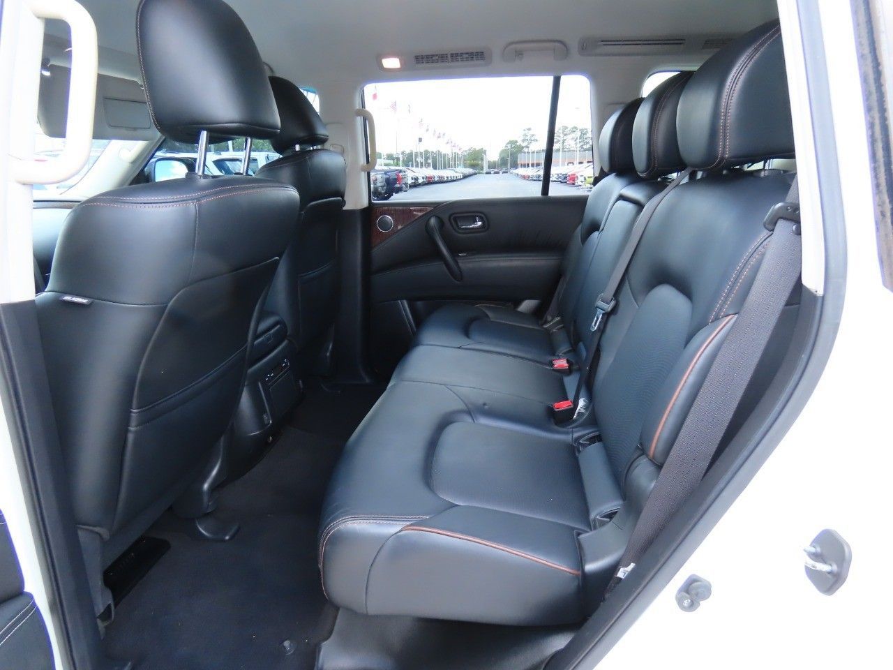 2019 Nissan Armada SL photo 18