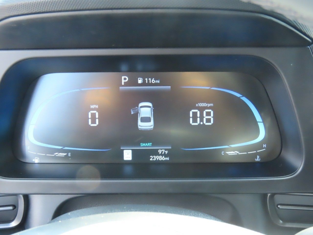 2025 Hyundai Elantra SEL photo 23