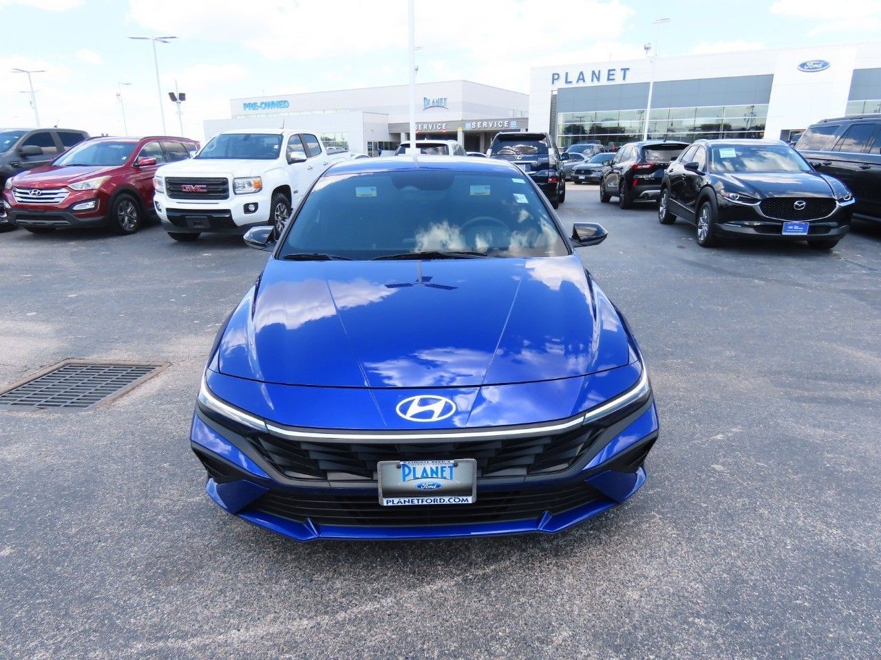 2025 Hyundai Elantra SEL photo 4