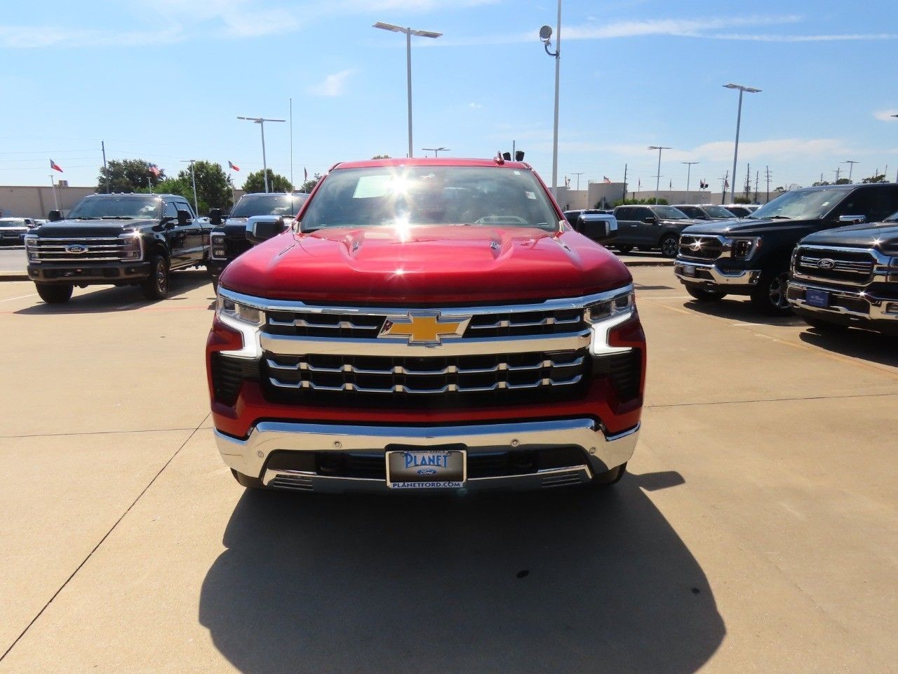 2023 Chevrolet Silverado 1500 LTZ photo 3