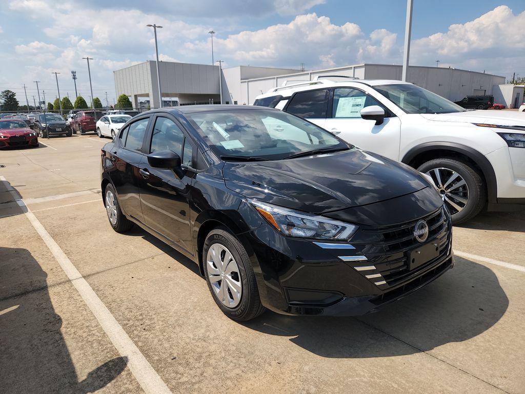 New 2025 Nissan Versa