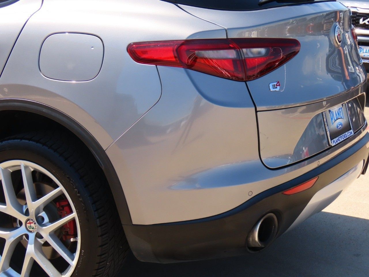 2018 Alfa Romeo Stelvio Ti Sport photo 13
