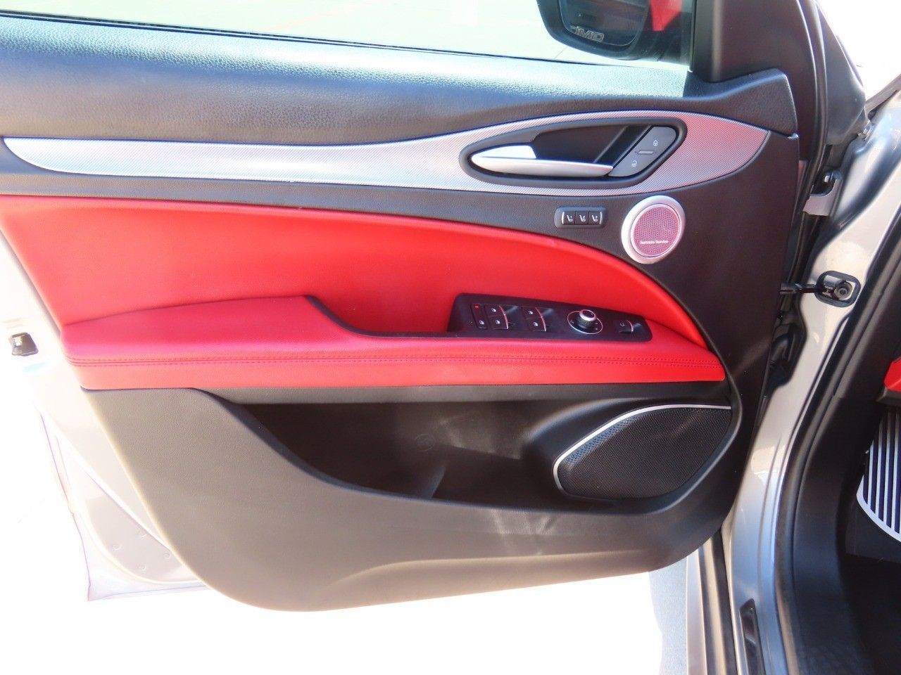 2018 Alfa Romeo Stelvio Ti Sport photo 22