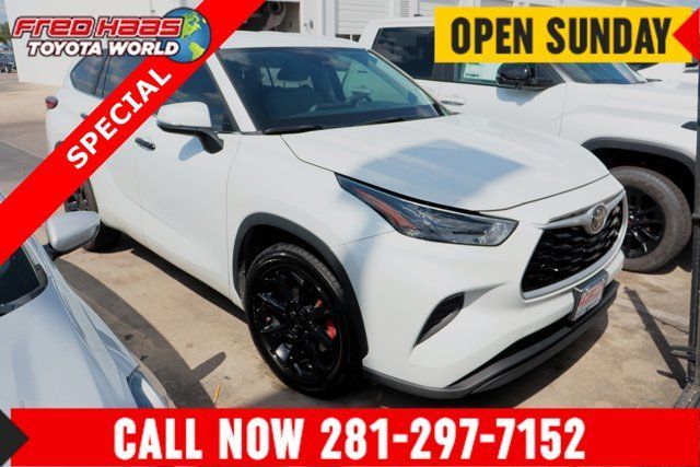 Used 2023 Toyota Highlander