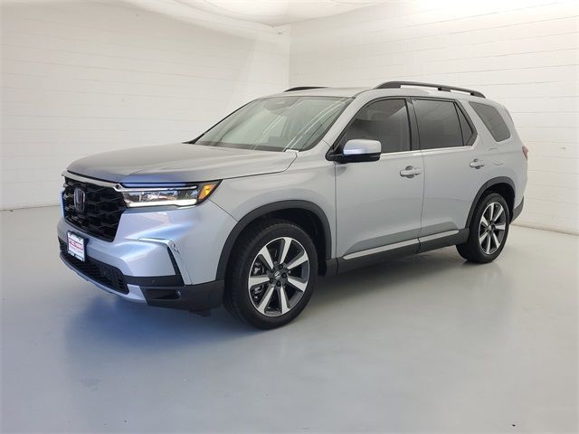 Used 2025 Honda Pilot