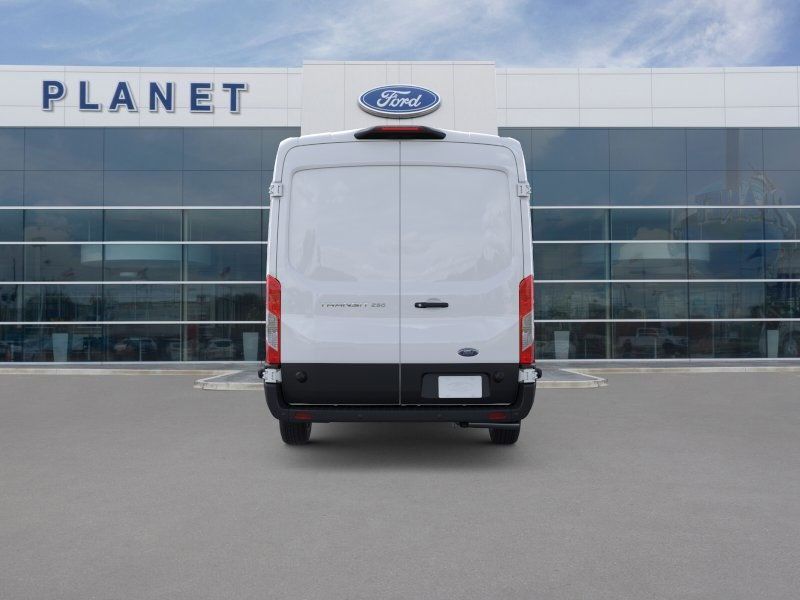 2025 Ford Transit photo 4