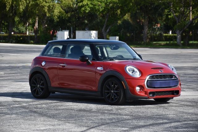 2016 MINI Cooper S's photo