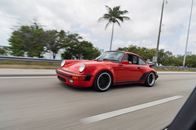 1986 Porsche 911 Turbo's photo