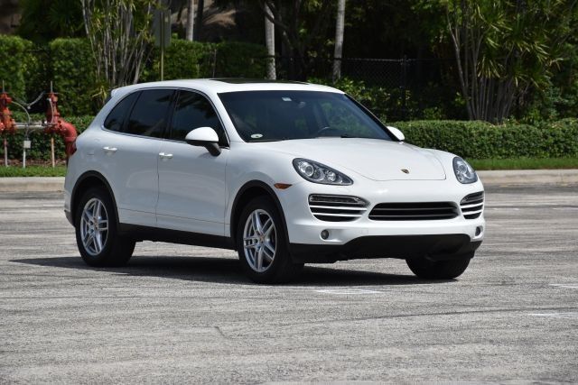 2013 Porsche Cayenne Base