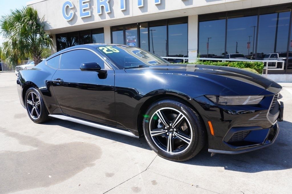 Used 2025 Ford Mustang