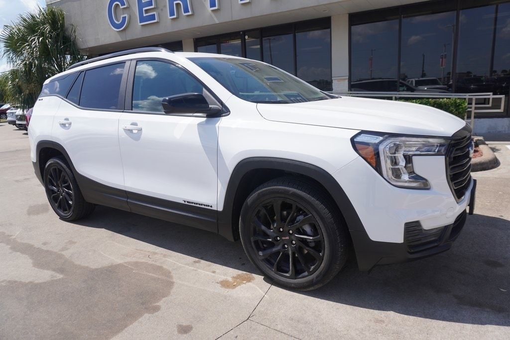 Used 2024 GMC Terrain