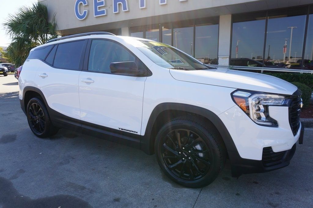 Used 2024 GMC Terrain