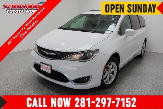 Used 2017 Chrysler Pacifica
