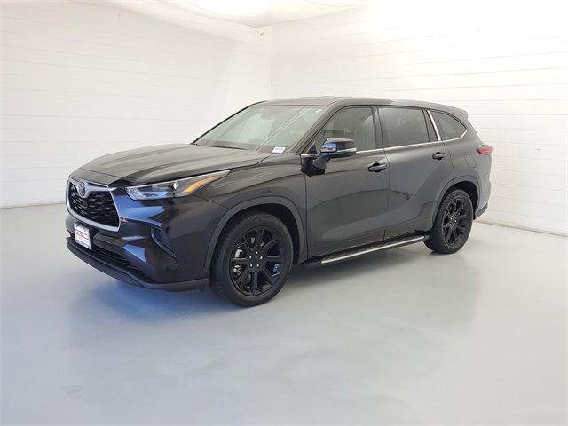 Used 2022 Toyota Highlander