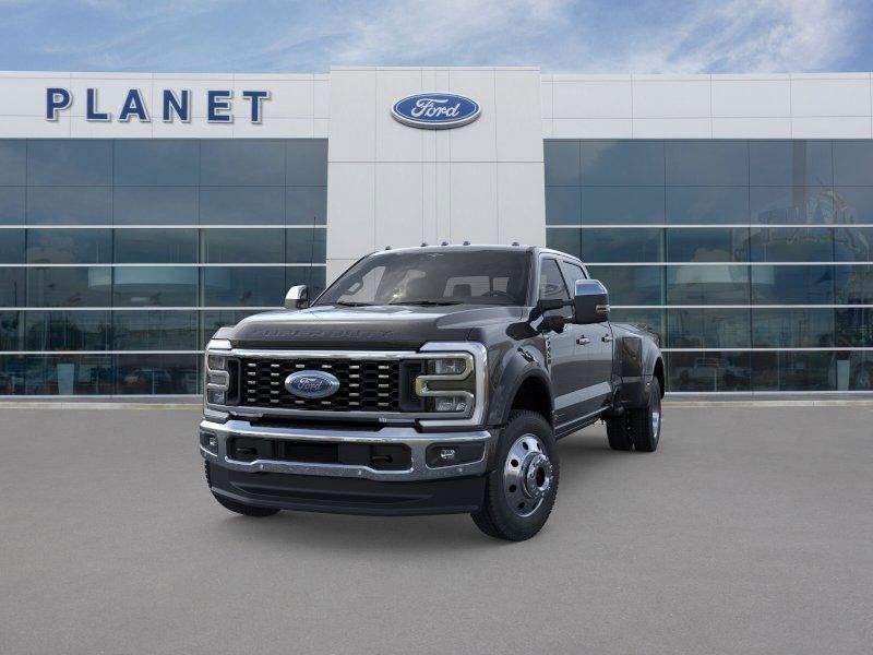 2026 Ford F-450 King Ranch photo 2